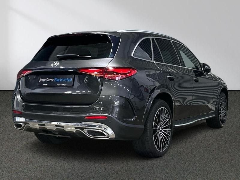 Gebraucht Mercedes GLC300e AMG 333 PS (244 kW) 2023 Grau SUV