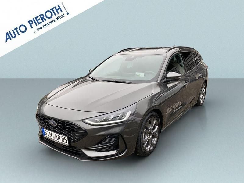 Grau Gebraucht 2024 Ford Focus ST-Line X Limousine | 23.850 € (Etwas zu teuer) - Bild 1/4