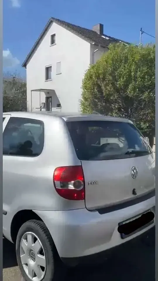 Używany VW Fox 54 KM (39 kW) 2005 Srebrny Hatchback