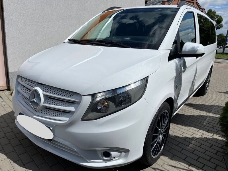 Weiß Gebraucht 2015 Mercedes Vito Van / Kleinbus | 20.825 € (Etwas zu teuer) - Bild 1/4
