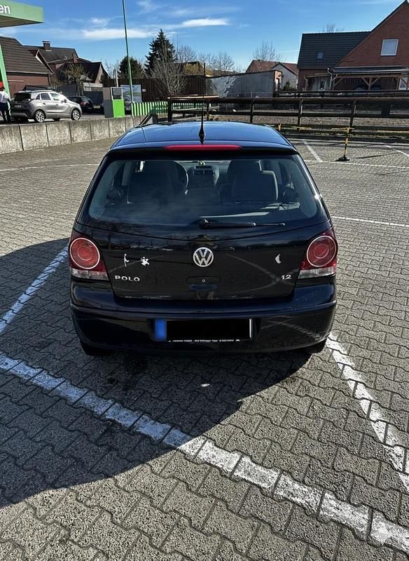Second-hand VW Polo 60 CP (44 kW) 2007 Negru Hatchback