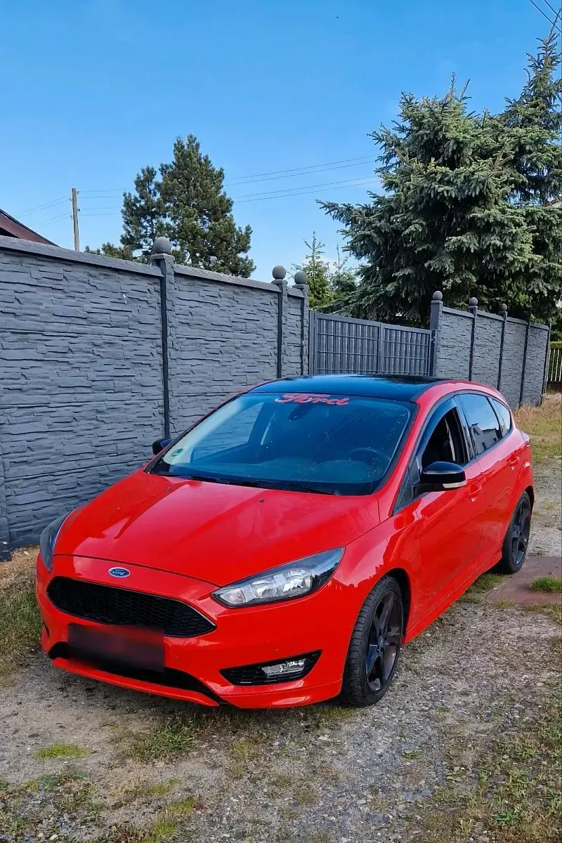 Gebraucht Ford Focus ST-Line 150 PS (110 kW) 2015 Rot Kleinwagen