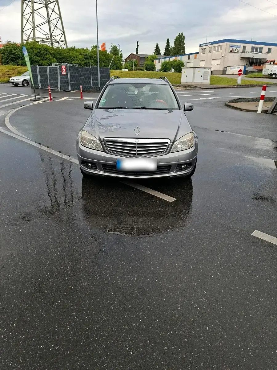 Gebraucht Mercedes C220 170 PS (125 kW) 2009 Grau Kombi