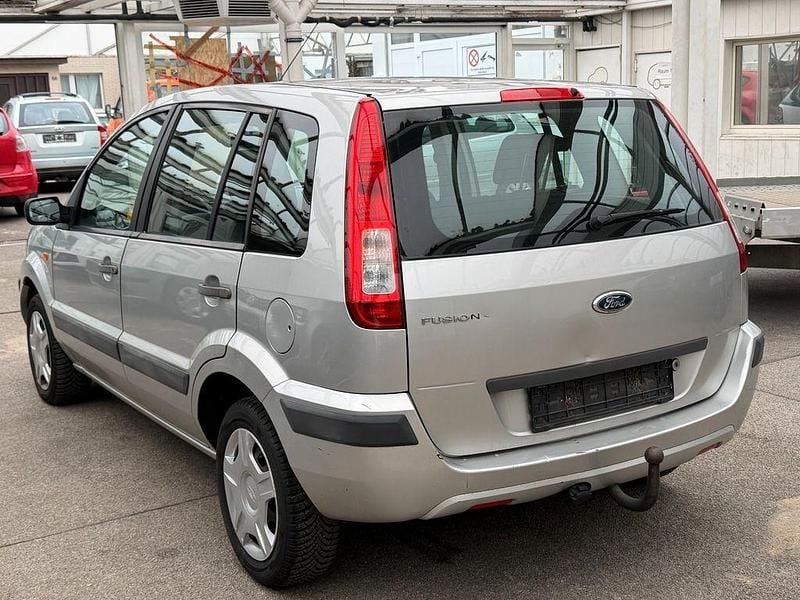 Gebraucht Ford Fusion Fun X 80 PS (58 kW) 2008 Silber Kleinwagen