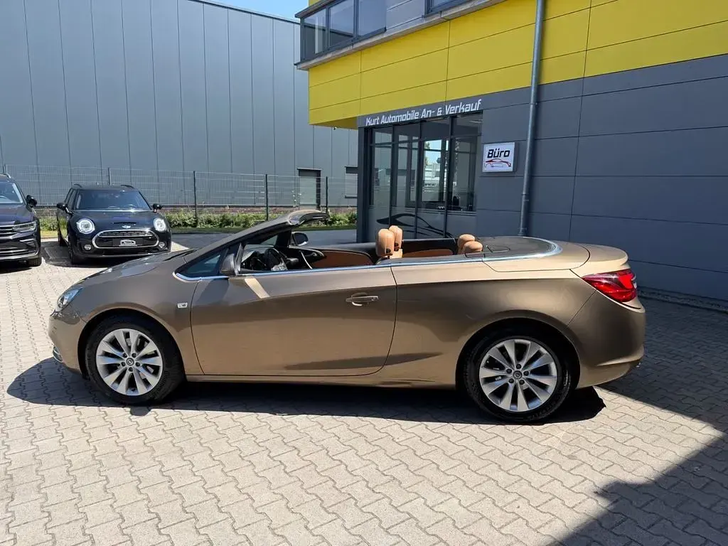 Gebraucht Opel Cascada Innovation 170 PS (125 kW) 2013 Braun Cabrio
