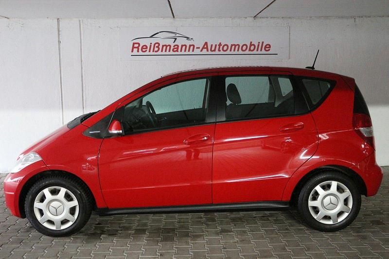 Gebraucht Mercedes A160 95 PS (69 kW) 2012 Rot Kleinwagen