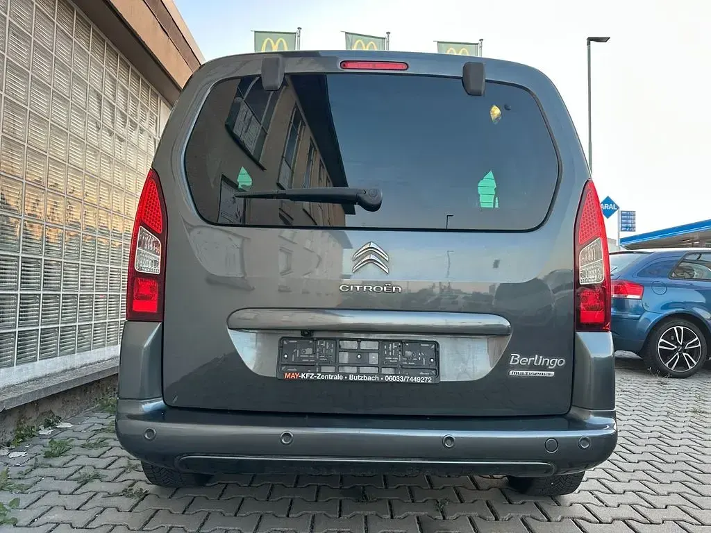 Gebraucht Citroën Berlingo Shine 110 PS (80 kW) 2016 Grau Van / Kleinbus