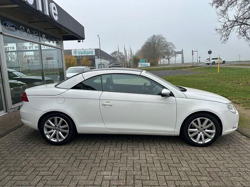 Gebraucht VW Eos 200 PS (147 kW) 2009 Weiß Cabrio
