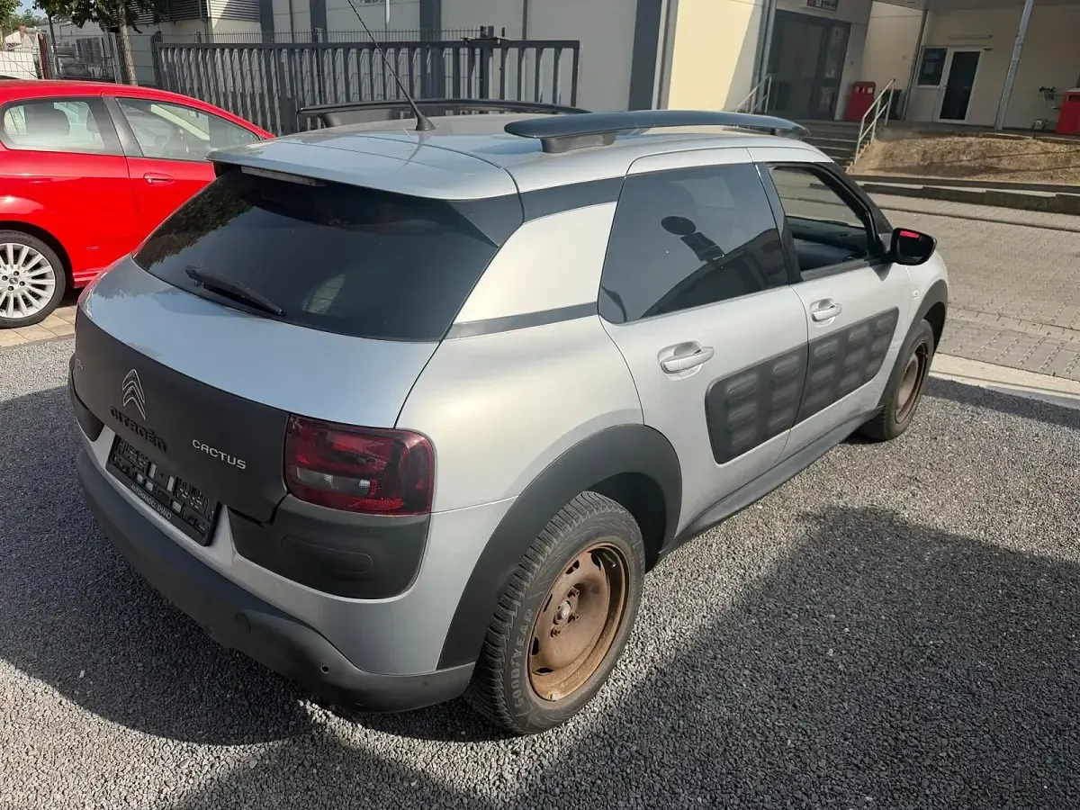 Gebraucht Citroën C4 82 PS (60 kW) 2015 Silber Limousine