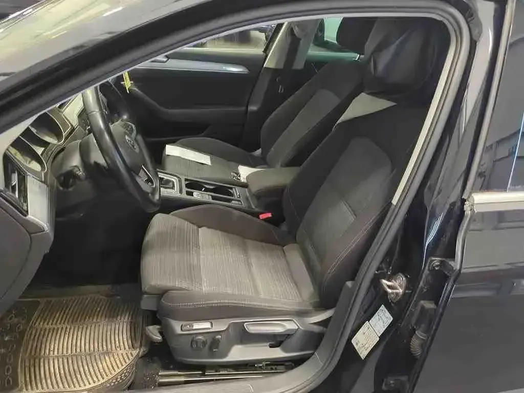 Gebraucht VW Passat Business 150 PS (110 kW) 2020 Schwarz Kombi