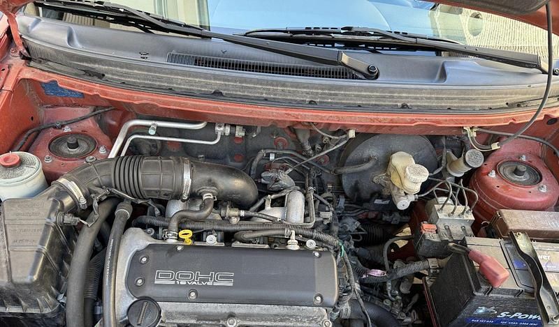 Gebraucht Suzuki Liana 103 PS (75 kW) 2002 Rot Kombi