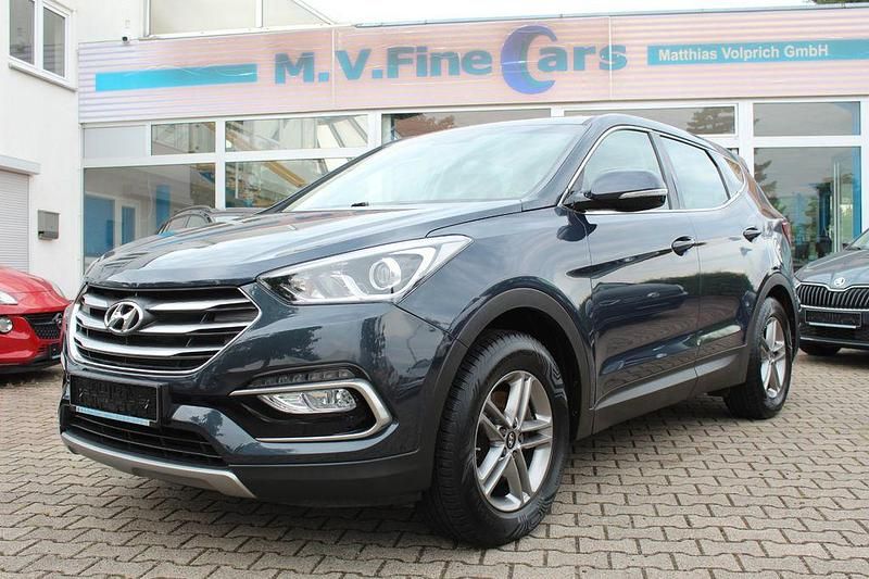 Braun Gebraucht 2017 Hyundai Santa Fe Trend SUV | 18.600 € (Fairer Preis) - Bild 1/4