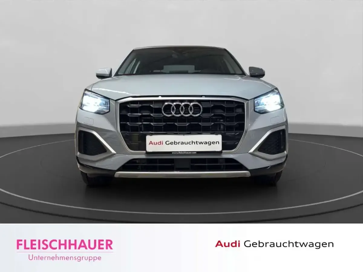 Gebraucht Audi Q2 Advanced Plus 150 PS (110 kW) 2023 Grau SUV