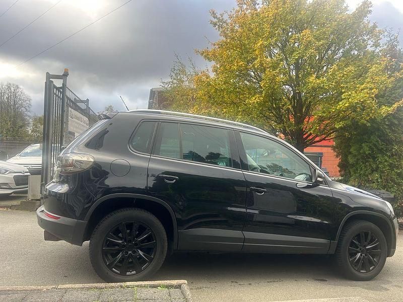 Schwarz Gebraucht 2010 VW Tiguan Sportline SUV | 5.999 € (Superpreis) - Bild 1/4