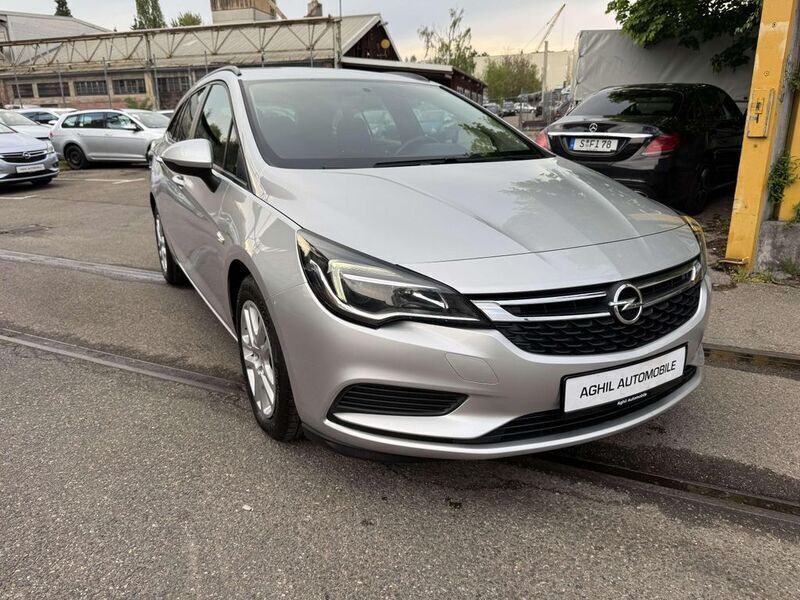 Grau Gebraucht 2019 Opel Astra Edition Limousine | 7.900 € (Fairer Preis) - Bild 1/4