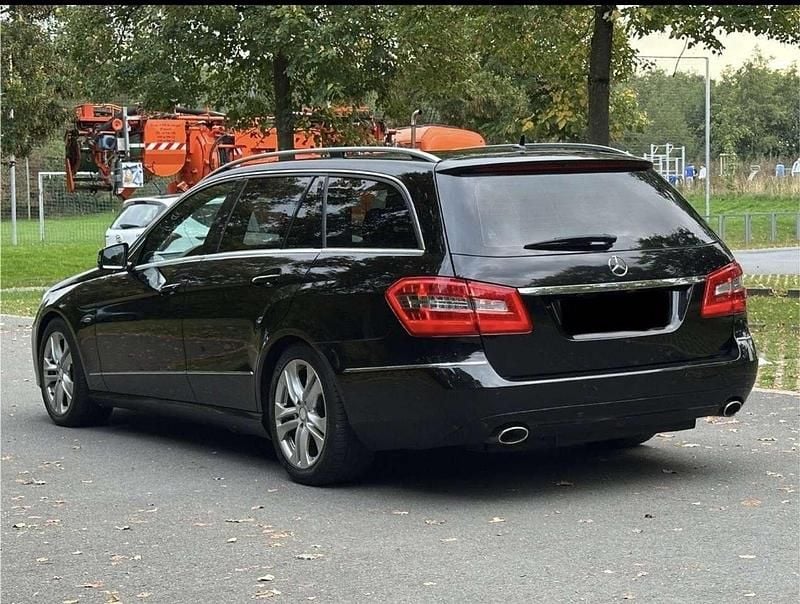 Gebraucht Mercedes E350 Avantgarde 231 PS (169 kW) 2009 Schwarz Kombi