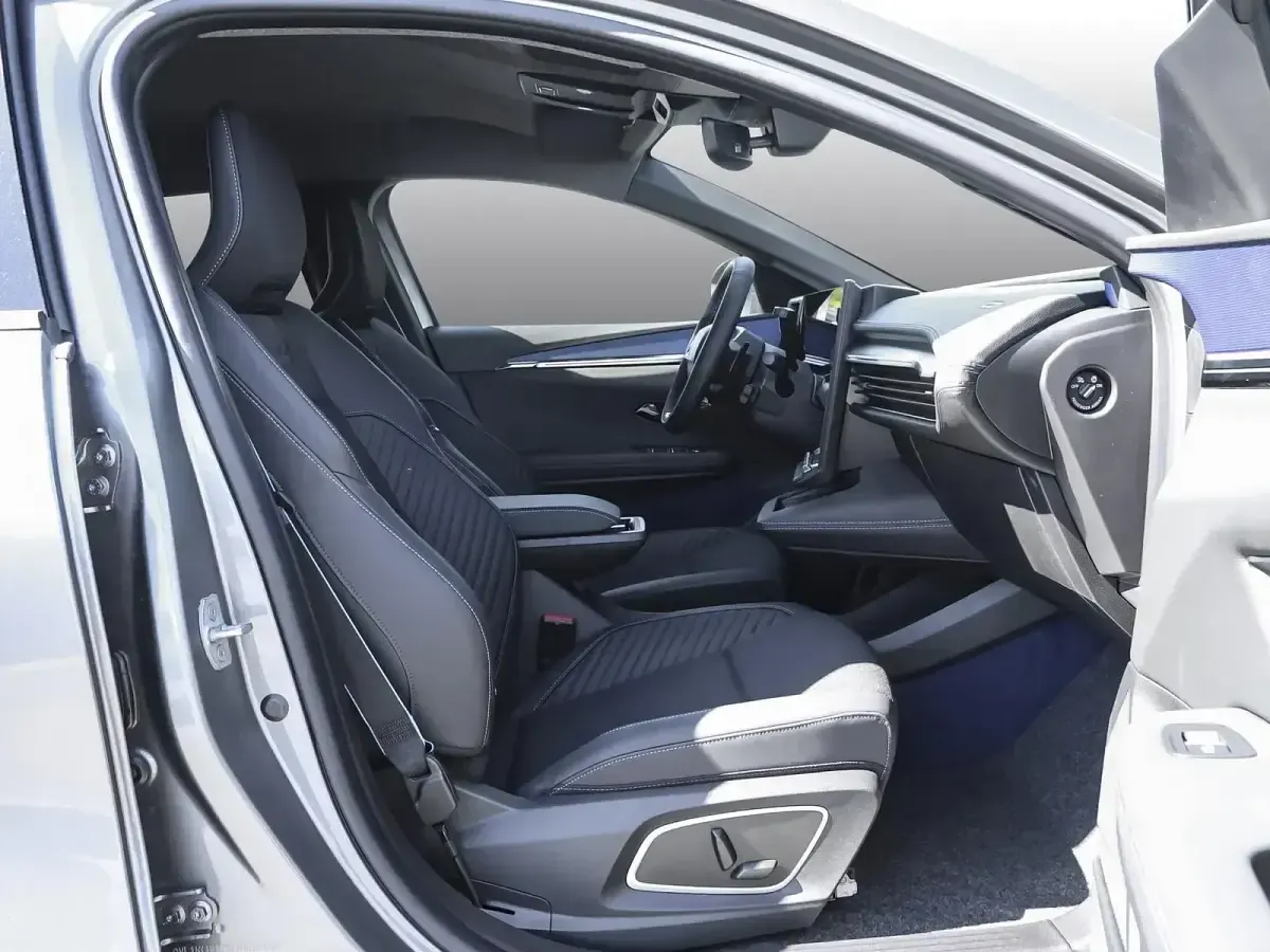 Gebraucht Renault Megane E-Tech Esprit Alpine 55 kW (75 PS) 2026 Dolomitgrau Limousine