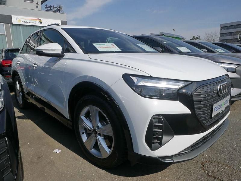 Gebraucht Audi Q4 e-tron Ambiente 210 kW (286 PS) 2025 Gletscherweiß SUV
