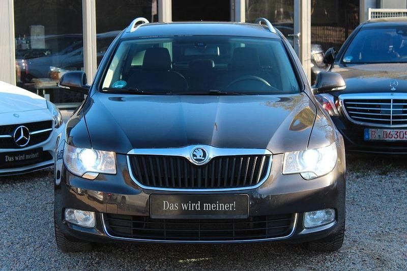 Gebraucht Skoda Superb Elegance 160 PS (117 kW) 2010 Braun Kombi