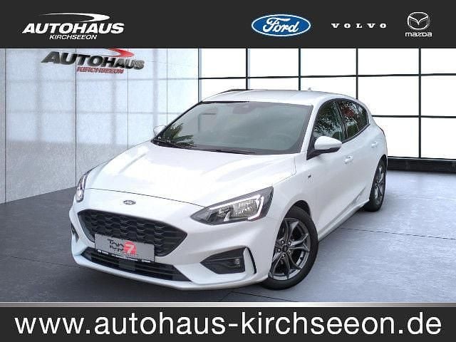 Frostweiß (weiß) Gebraucht 2019 Ford Focus ST-Line Limousine | 14.950 € (Fairer Preis) - Bild 1/4