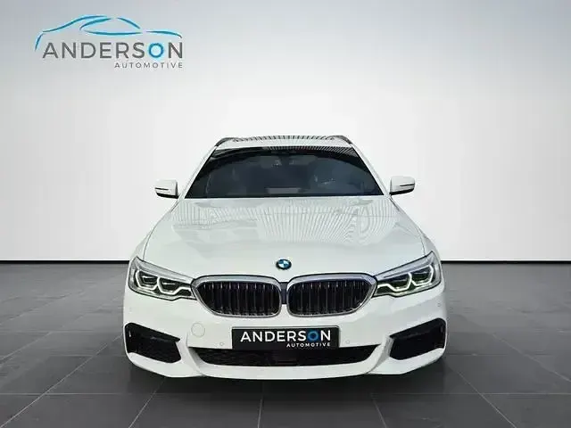 Gebraucht BMW 530 M Sport 265 PS (194 kW) 2019 Weiß Limousine