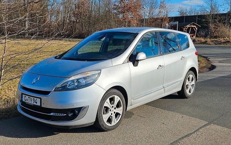 Gebraucht Renault Grand Scénic III Luxe 131 PS (96 kW) 2012 Grau Van / Kleinbus