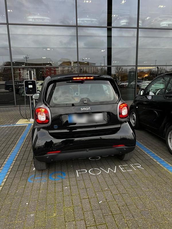 Gebraucht Smart ForTwo Coupé 60 kW (82 PS) 2020 Schwarz Coupé