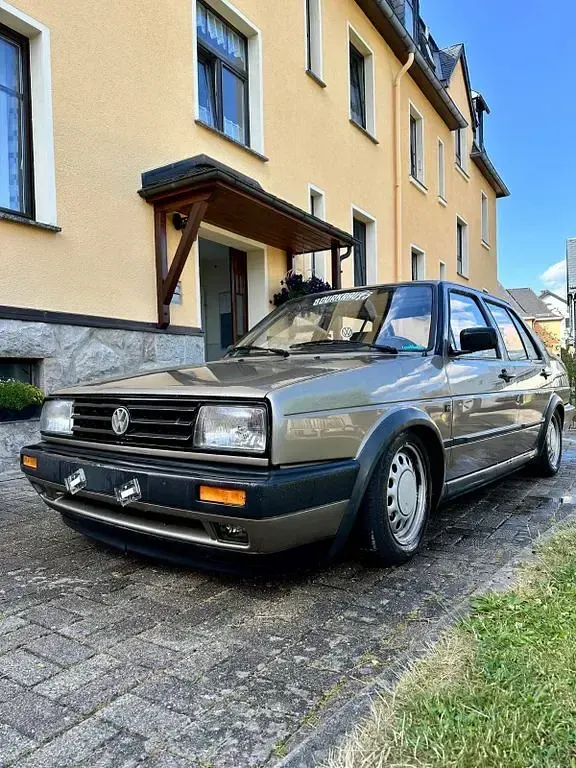 Gebraucht VW Jetta 90 PS (66 kW) 1990 Grün Limousine