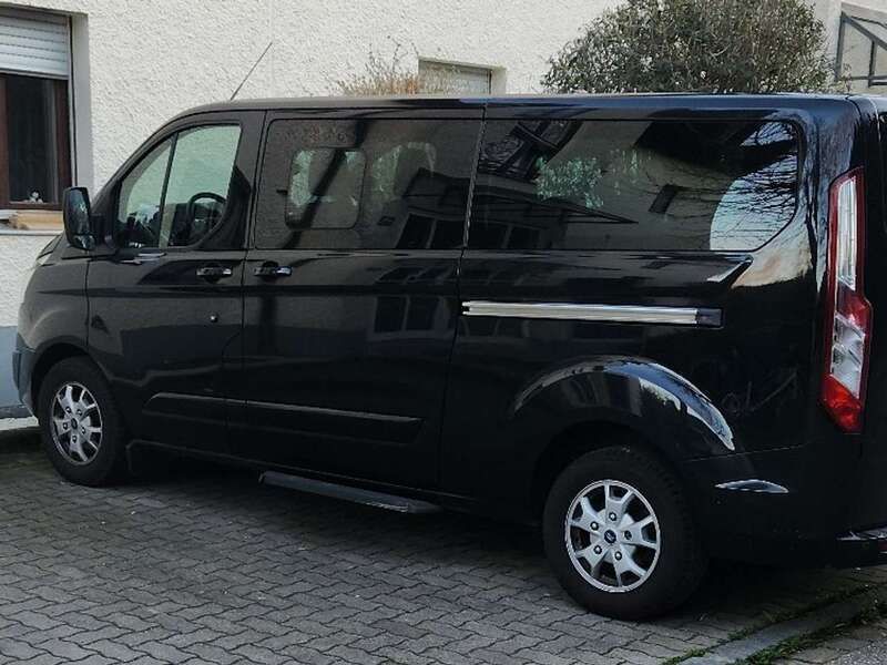 Gebraucht 2015 Ford Customline | 16.000 € - Bild 1/4
