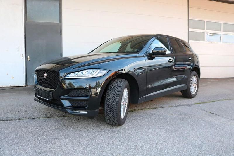 Santorini black metallic Gebraucht 2018 Jaguar F-Pace SUV | 20.700 € (Guter Preis) - Bild 1/4