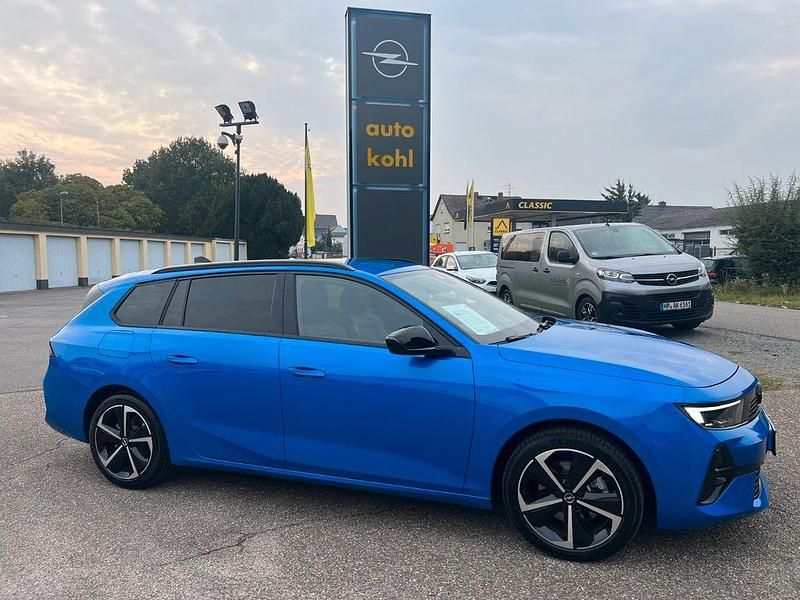 Blau Gebraucht 2024 Opel Astra Kombi | 26.500 € (Fairer Preis) - Bild 1/4