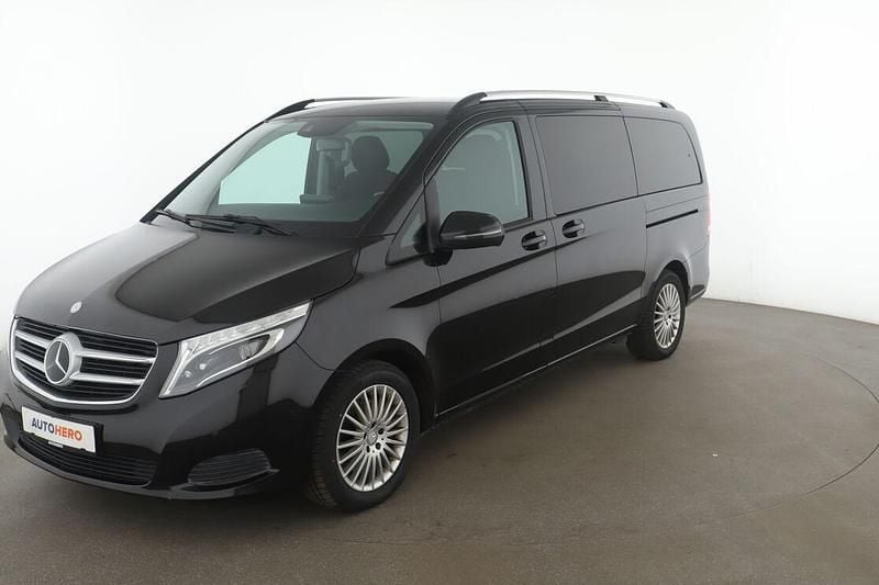 Schwarz Gebraucht 2017 Mercedes V250 Edition Van / Kleinbus | 35.920 € (Guter Preis) - Bild 1/3
