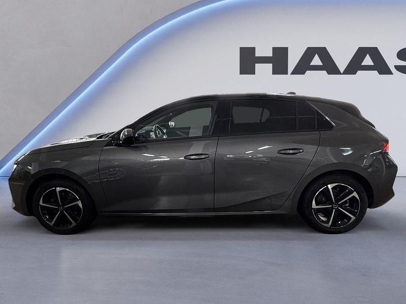 Gebraucht Opel Astra 131 PS (96 kW) 2025 Vulkan grau Limousine