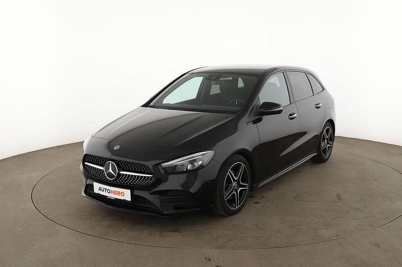 Używany Mercedes B200 AMG line 150 KM (110 kW) 2023 Minivan