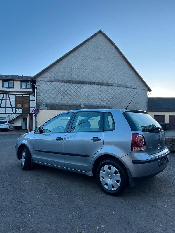 Gebraucht VW Polo Trendline 60 PS (44 kW) 2009 Grau Kleinwagen