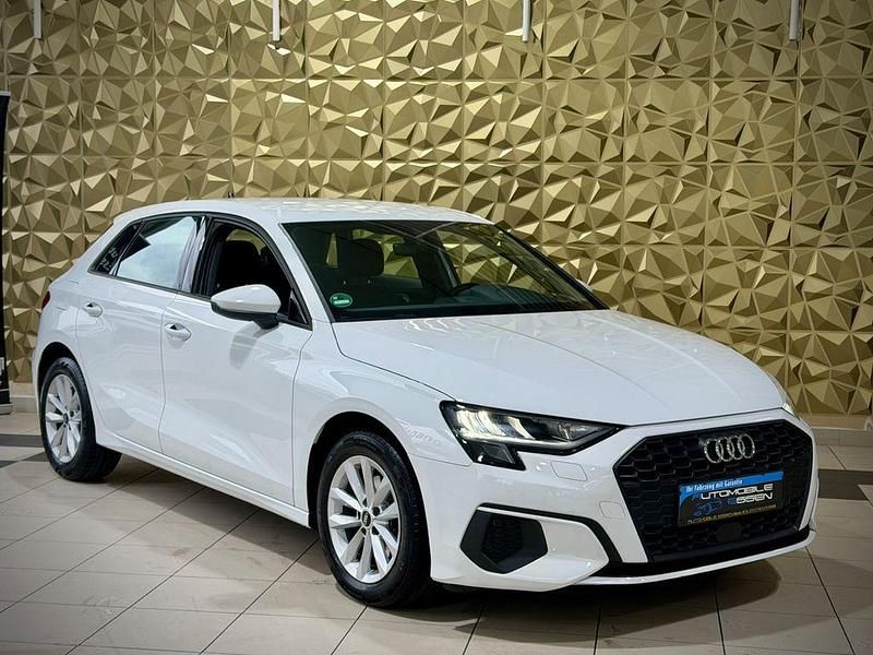 Gebraucht Audi A3 Basis 110 PS (80 kW) 2022 Weiß Limousine