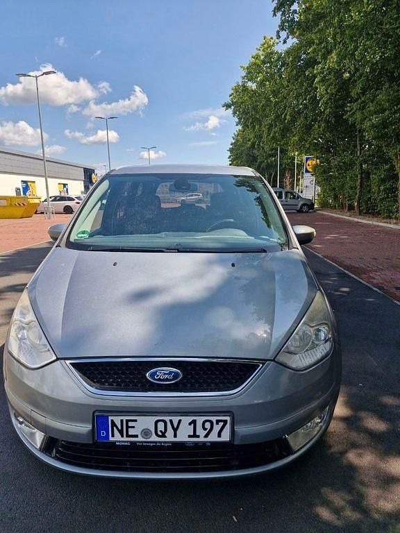 Gebraucht 2010 Ford Galaxy Titanium Van / Kleinbus | 7.500 € (Etwas zu teuer) - Bild 1/4