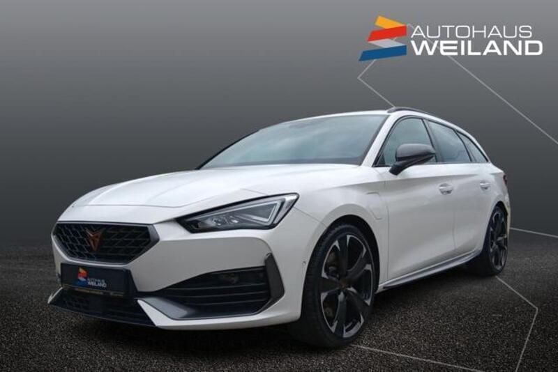 Weiß Gebraucht 2022 Cupra Leon VZ Limousine | 31.990 € (Teuer) - Bild 1/3