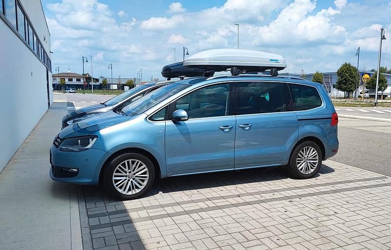 Blau Gebraucht 2014 VW Sharan Cup Van / Kleinbus | 16.500 € (Etwas zu teuer) - Bild 1/4