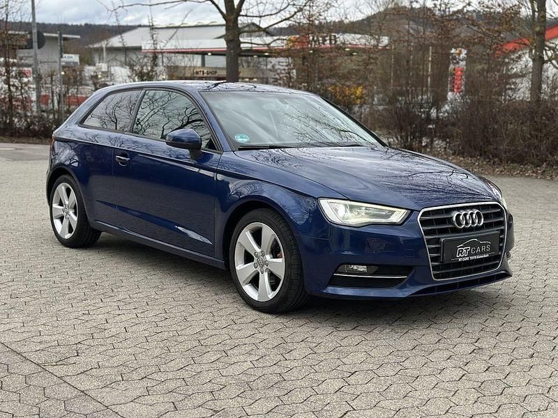 Gebraucht Audi A3 Ambiente 150 PS (110 kW) 2014 Scubablau metallic Limousine