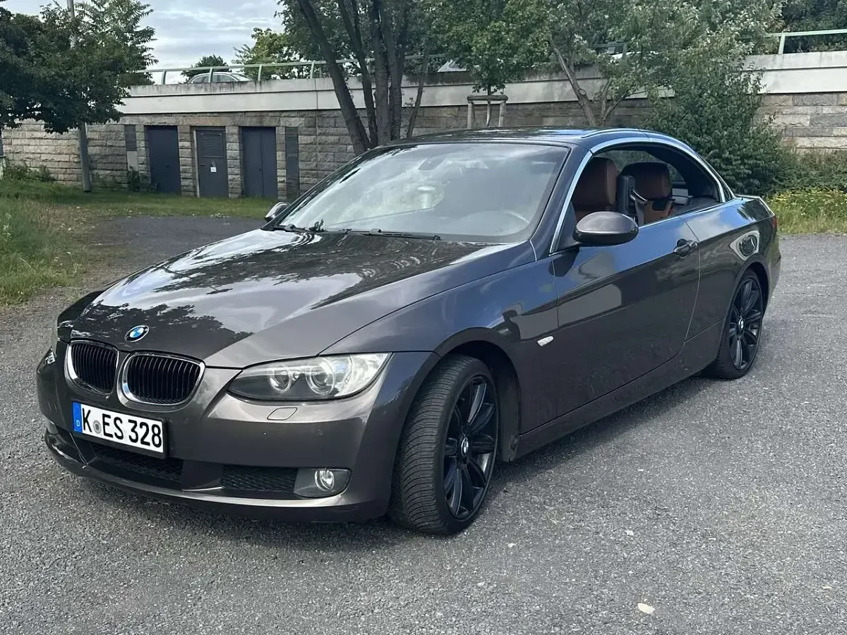 Gebraucht BMW 320 Cabriolet 170 PS (125 kW) 2009 Cabrio