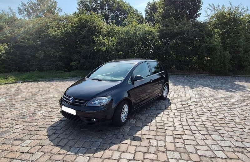 Schwarz Gebraucht 2007 VW Golf Plus Cross S Van / Kleinbus | 4.200 € (Fairer Preis) - Bild 1/4