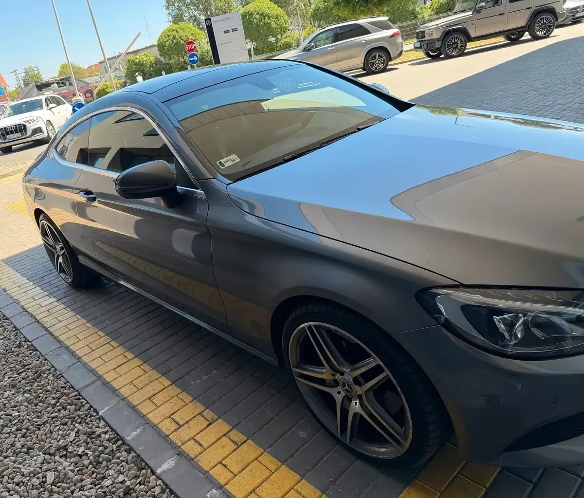 Gebraucht Mercedes C250 211 PS (155 kW) 2017 Grau Coupé