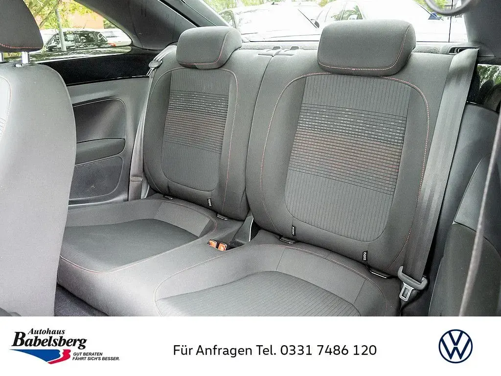 Używany VW Beetle 150 KM (110 kW) 2017 Czarny Hatchback