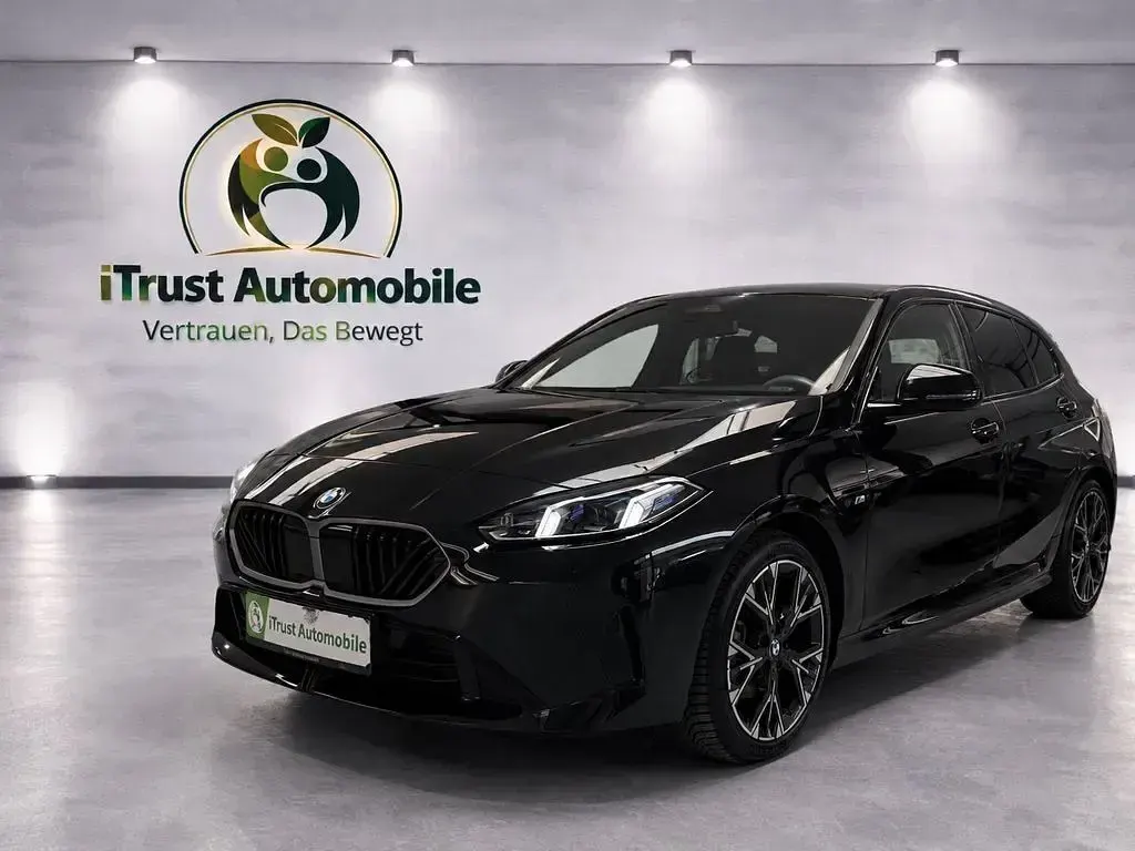 Gebraucht BMW 118 M Sport 150 PS (110 kW) 2025 Schwarz Kleinwagen