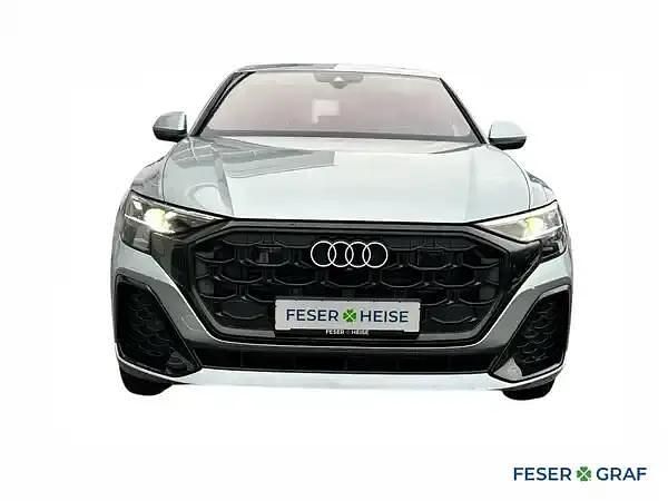Neu Audi Q8 Ambiente 231 PS (169 kW) 2025 Satellitsilber metallic SUV