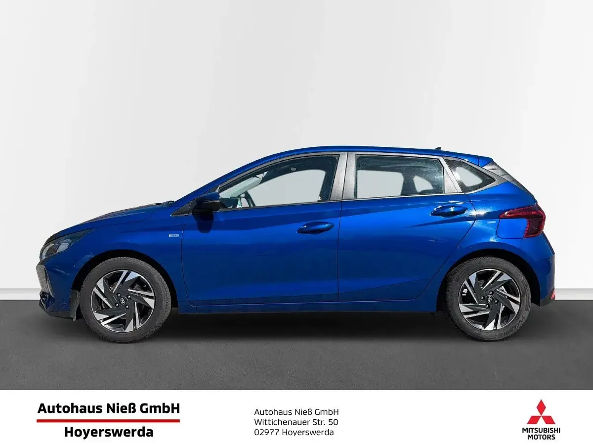 Gebraucht Hyundai i20 101 PS (74 kW) 2024 Blau Kleinwagen