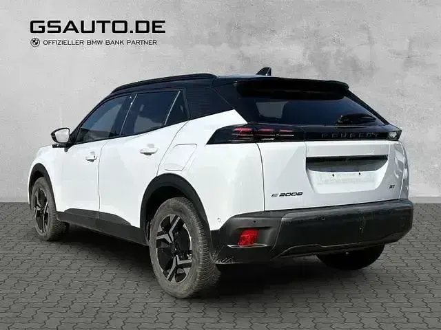 Second-hand Peugeot e-2008 GT 114 kW (156 CP) 2024 Alb SUV