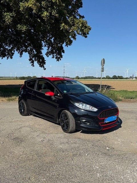 Schwarz Gebraucht 2015 Ford Fiesta Sport Kleinwagen | 5.555 € (Guter Preis) - Bild 1/4