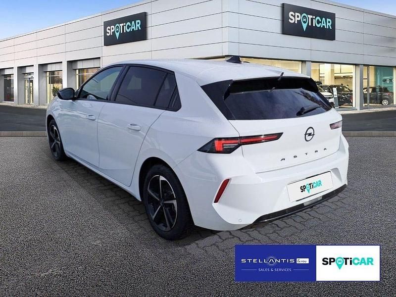 Gebraucht Opel Astra 131 PS (96 kW) 2025 Weiß Limousine
